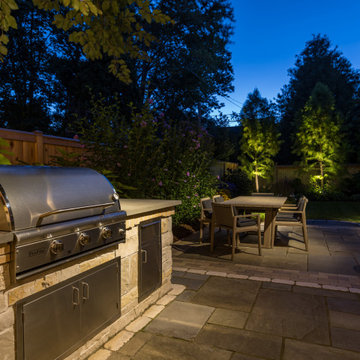 Outdoor Grill Stations and Kitchens