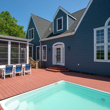 Screened Porch Built on Steep Wooded Ravine