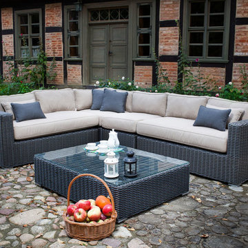 Toja Patio Furniture - Yorkville Sectional Set - House