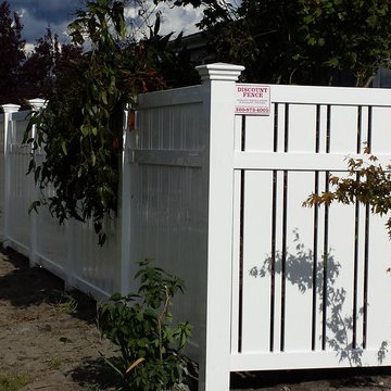 Semi-Private Vinyl Fencing