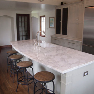 Lattice PentalQuartz Quartz & Calacatta Apuano Marble