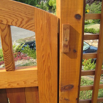 Gate