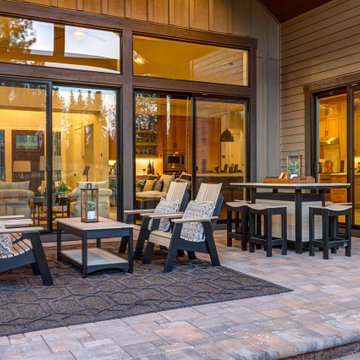 Modern Rustic Retreat: A Custom-Built Luxury Home