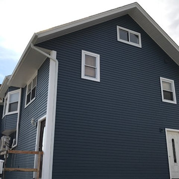 Baldwin Siding - Harbor Blue Shakes with Dutch Lap Sides and White Scallop Peaks
