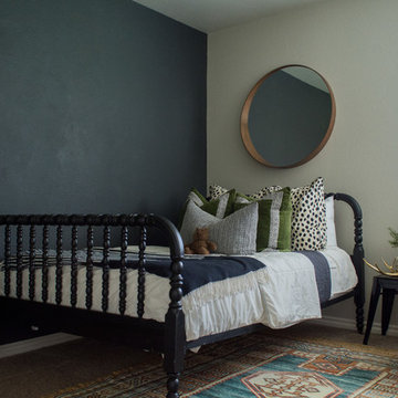 My Houzz: Layered Textiles and Backyard Views in Oklahoma