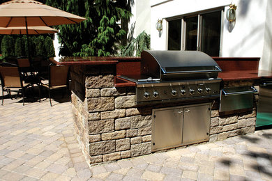 Inspiration for a contemporary patio remodel in Minneapolis