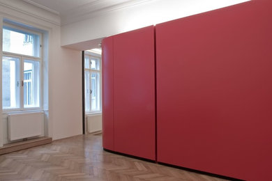 Example of a minimalist home design design in Other