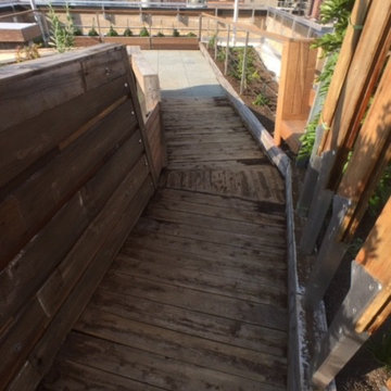 72nd St Walkway