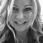 Christie Carney's photo