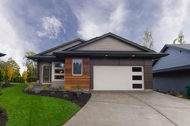 Inspiration for a contemporary exterior home remodel in Portland