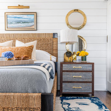 Ptown Pied-à-terre: Primary Bedroom