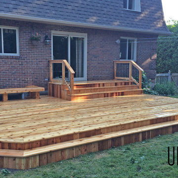 Western Red Cedar Deck with Bench Feature