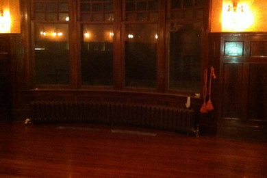 Inspiration for a craftsman home design remodel in Vancouver