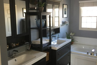 Bathroom - traditional bathroom idea in Other