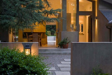 Entryway - contemporary entryway idea in Los Angeles