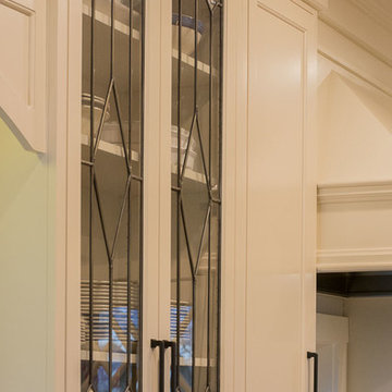 Traditional Inset SE Portland Kitchen