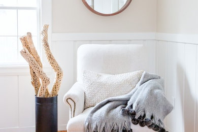 Elegant home design photo in Boston