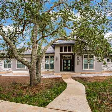 Elegant Transitional exterior