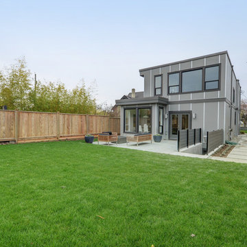 Mowat St Modern
