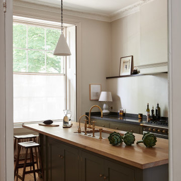 The Regent's Park Kitchen by deVOL