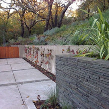 RETAINING WALL