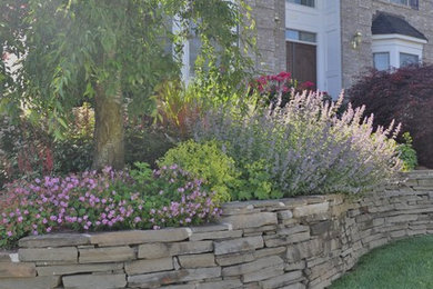 Photo of a traditional landscaping in New York.