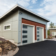 Detached Garage
