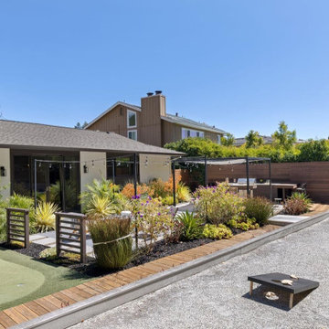 Contemporary Luxe Backyard