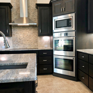 Transitional: 4,288 ft²/4 BR/3.5 BA/1 ST home