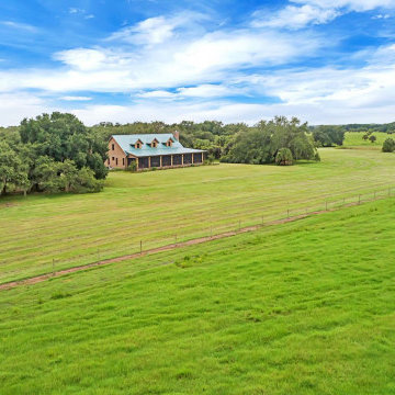South Florida Timber Farmhouse