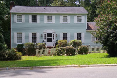 Example of an exterior home design in Raleigh