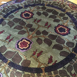 Round Arts and Crafts design hand knotted Nepalese rug - Area Rugs