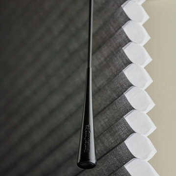 Hunter Douglas Duette® Honeycomb Shade