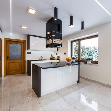 Modern Kitchen White High Gloss Cabinetry