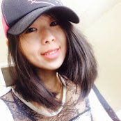 Yanling Hes foto