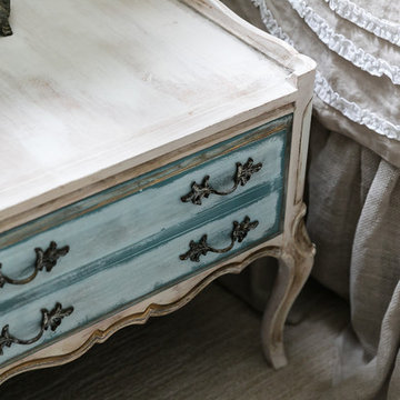 Traditional Home with a Gustavian Twist