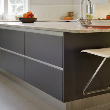 Spacious Contemporary Kitchen in New Jersey