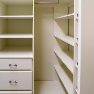 Master Bedroom Walk-in Custom Closet with Maximum Storage and Organization