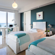 moms beach house