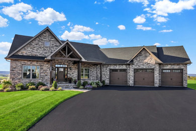 Exterior home idea in Other