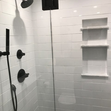 Pryor Bathroom