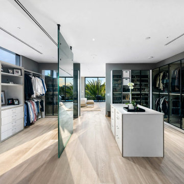 High-End Custom Walk-in Closet Systems by VelArt, Miami