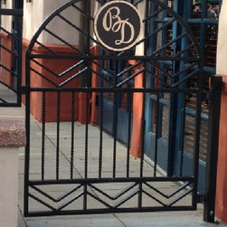 SureClose Hydraulic Hinge & Gate Closer - Home Improvement
