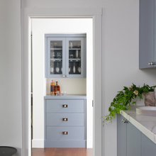 Wet bar