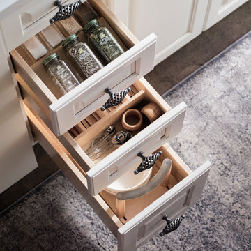 [Kitchen Cabinet] Maple, Crystal White