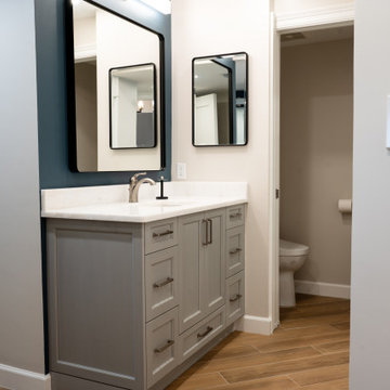 Master Suite Bath Entryway – Layout Flow