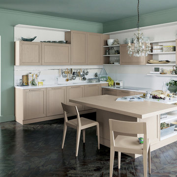 Elegante Traditional Contemporary Kitchen