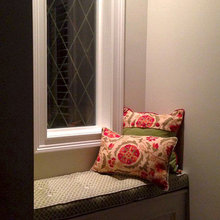 WINDOW SEAT