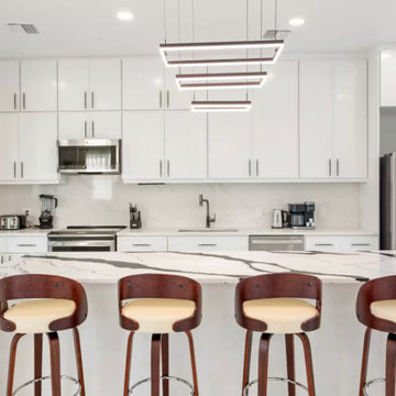 Short Term Rental with Pool in Treasure Island