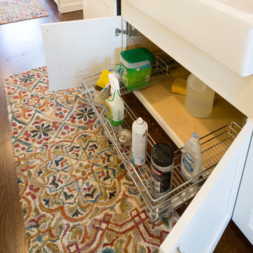 Decorators White Amish Kitchen Cabinets